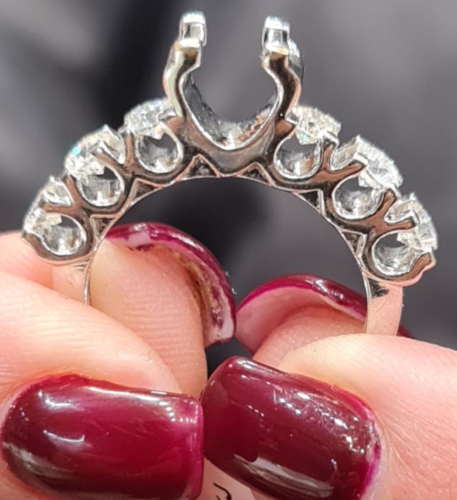 القصر للمجوهرات